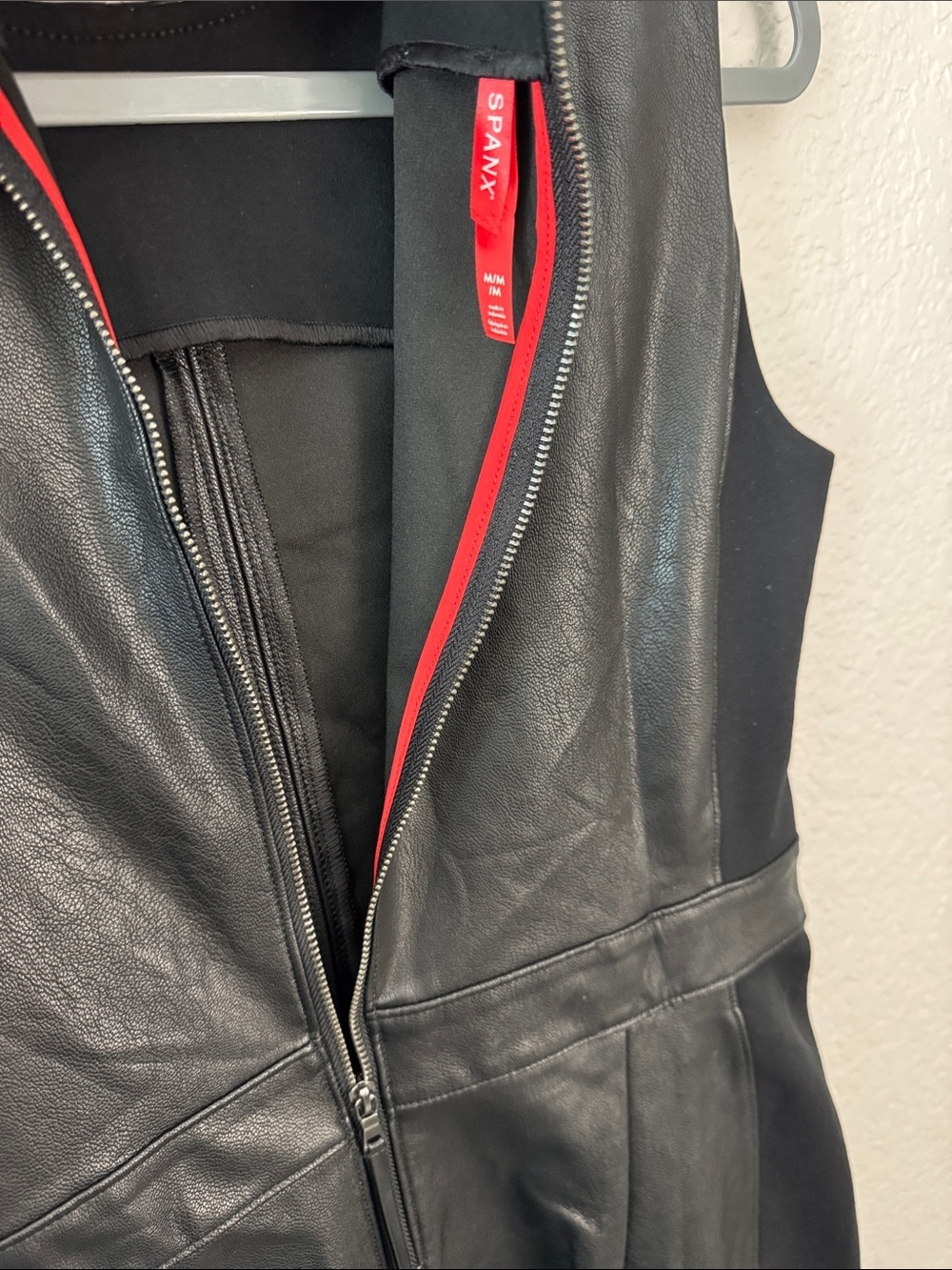 Spanx Leather-Like Combo Sheath Dress Medium Black Mixed Media - Picture 5 of 7